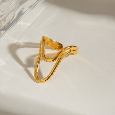 Elegant gylden enkel ring – Asger