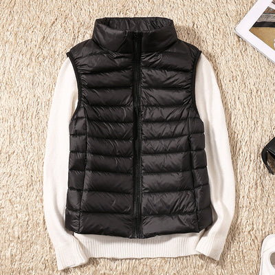 Josephe | Ny vest med hvide andefjer