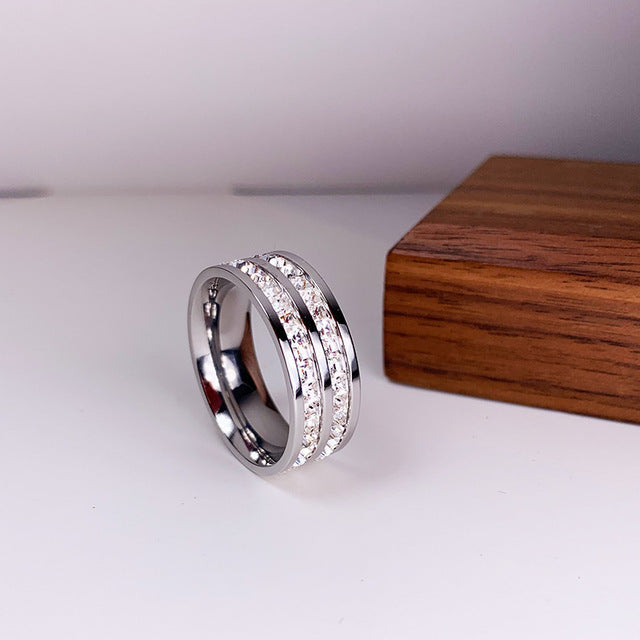 LUMINA SERENA | REFLEKSER AF ELEGANCE RING