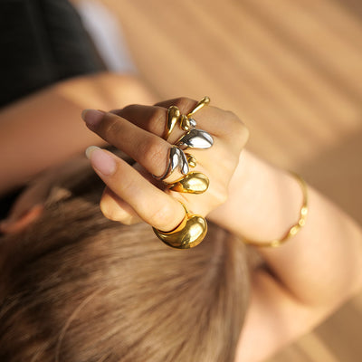 Elegant gylden kugleformet ring – Alfraye