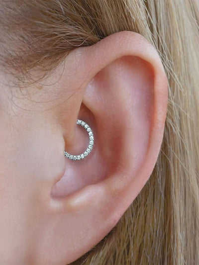 Vandafvisende Clicker med Zirkonia-Krystal til Daith- og Septum-Piercing – Ann Dow
