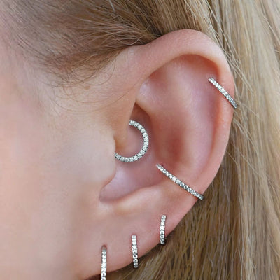 Vandafvisende Clicker med Zirkonia-Krystal til Daith- og Septum-Piercing – Ann Dow
