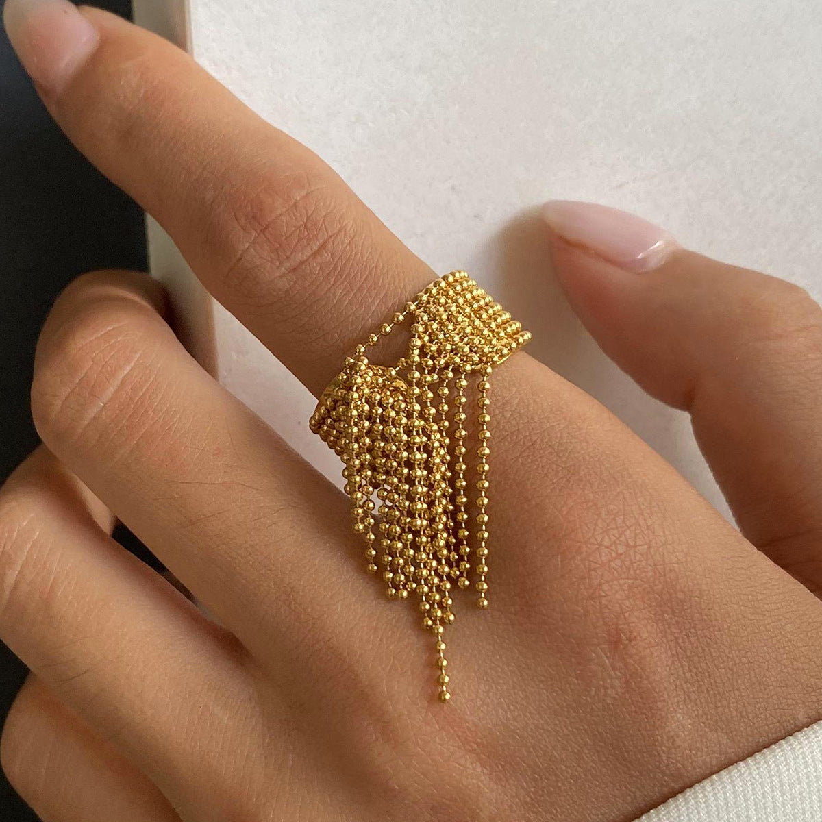 Moderne guld ring med kvast – Josian