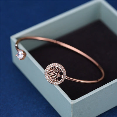 Elegant justerbar armbånd med livets træ-mønster for et enestående look