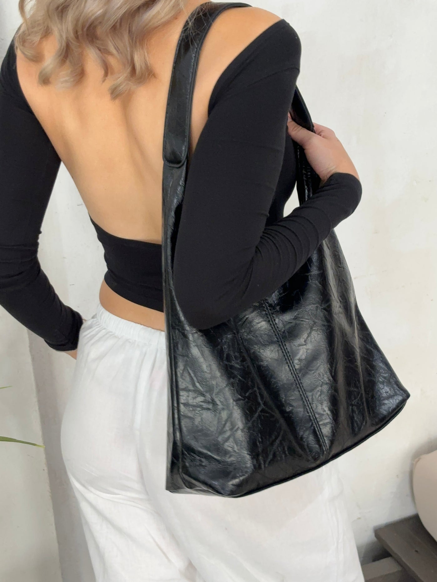 Jytte™ | Elegant Black Hobo Bag
