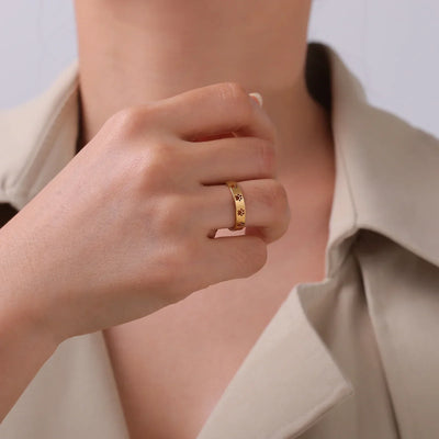 Gylden Poteaftryk Ring