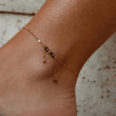Ørkenbrise Gem Anklet med Legesyg Pompon