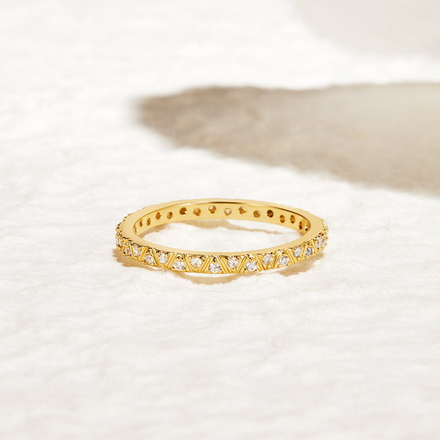 Luminous Halo Ring