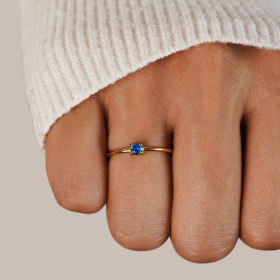 Guld ring med fødselssten