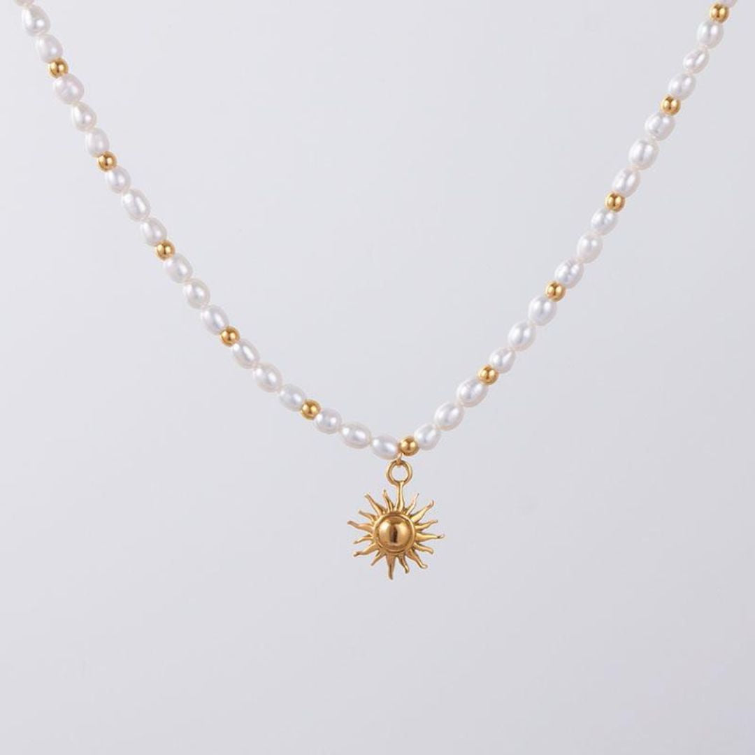 Collier "Naoussa" – Elegance i Harmoni