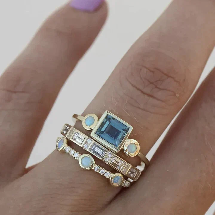 Sabrina | Vintage-ring med blå krystal