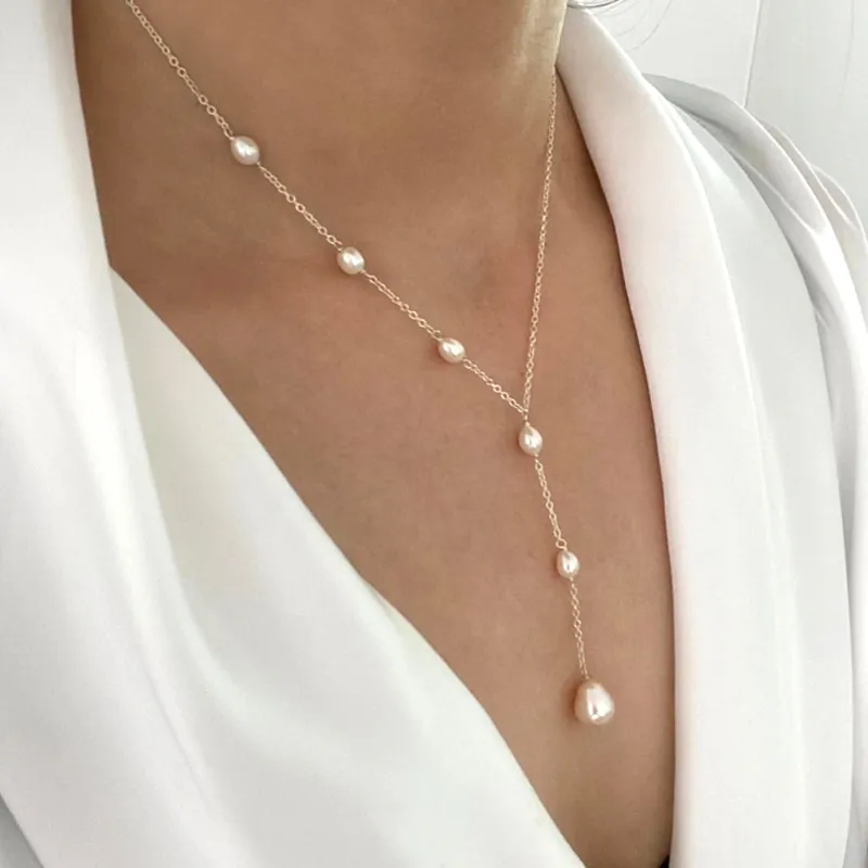 Collier med Vedhæng og Vintage Perler