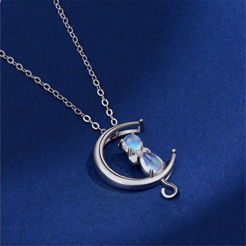 Lunar Cat Crescent Halskæde
