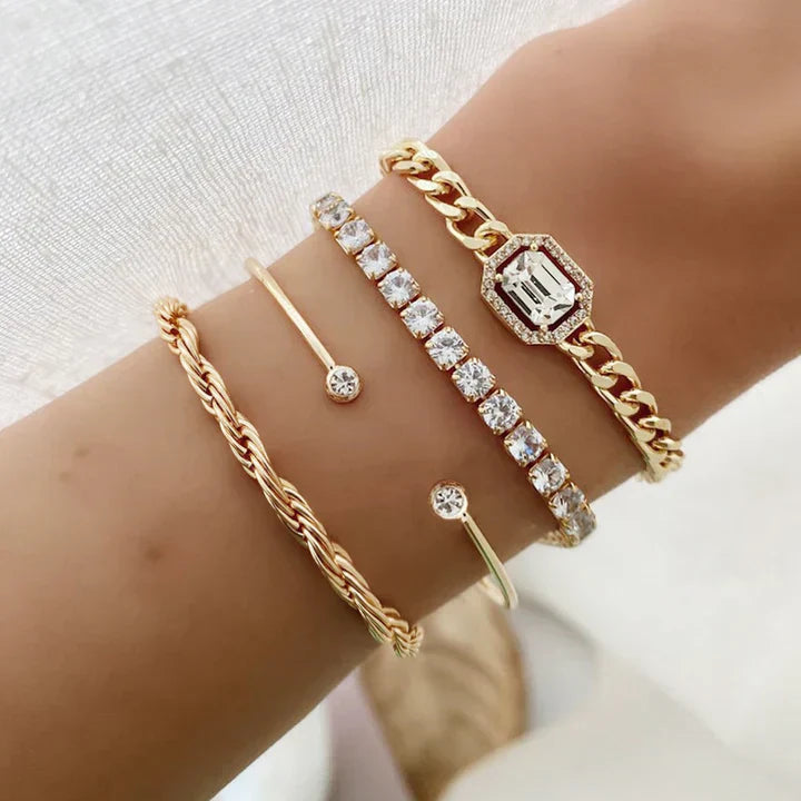 Domitia Calvina Guld Armbånds Sæt